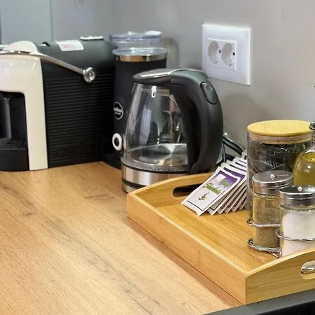 16bs New Bazaar *