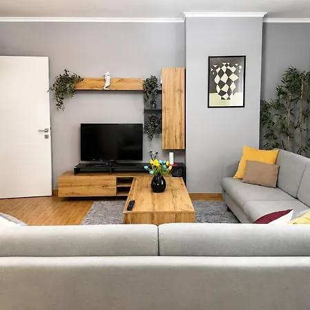 Modern 2br Near New Bazaar Walk To Center * Tirana