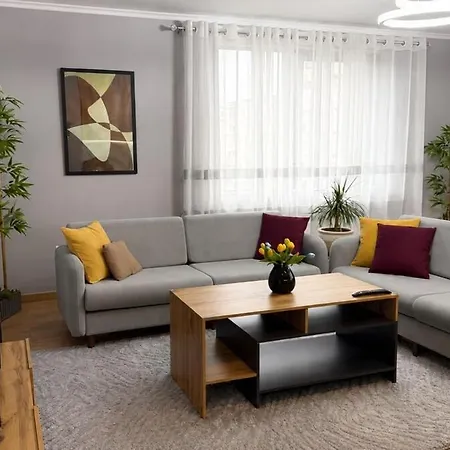 Modern 2br Near New Bazaar Walk To Center Tirana